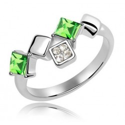 Elegáns, négyzet alakú kövekkel díszített gyűrű - zöld