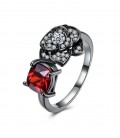 Fekete virág, rubinpiros kővel díszített gyűrű