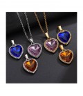 Nemesacél szív medál nyakláncon, Swarovski kristállyal - Kobaltkék